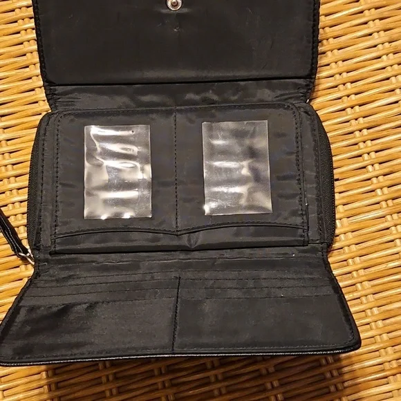 Black and White Herringbone Wallet - Picture 2 of 4